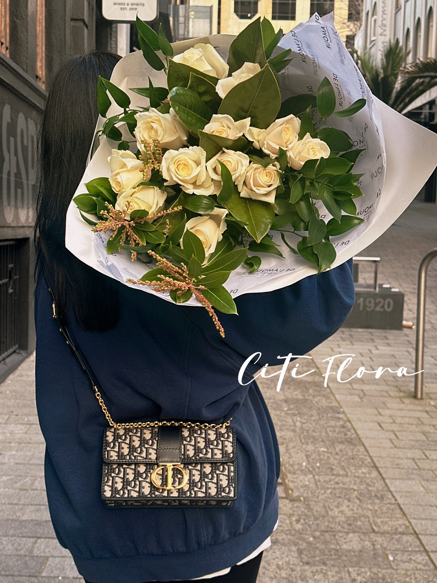 (AV17) Super White Romance