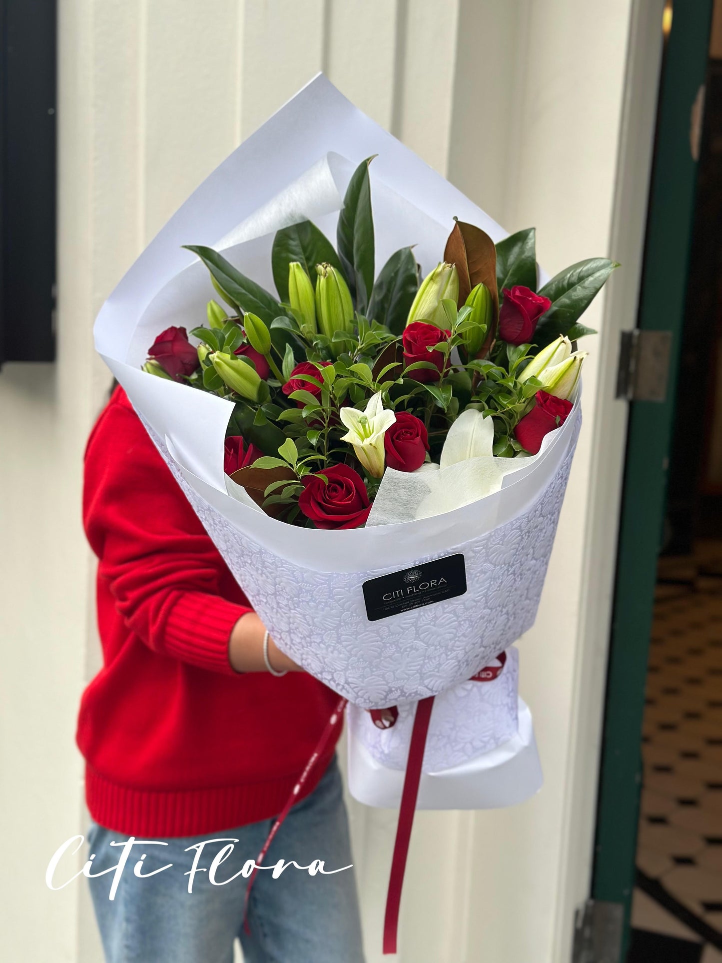 (A10) Lilies and Roses