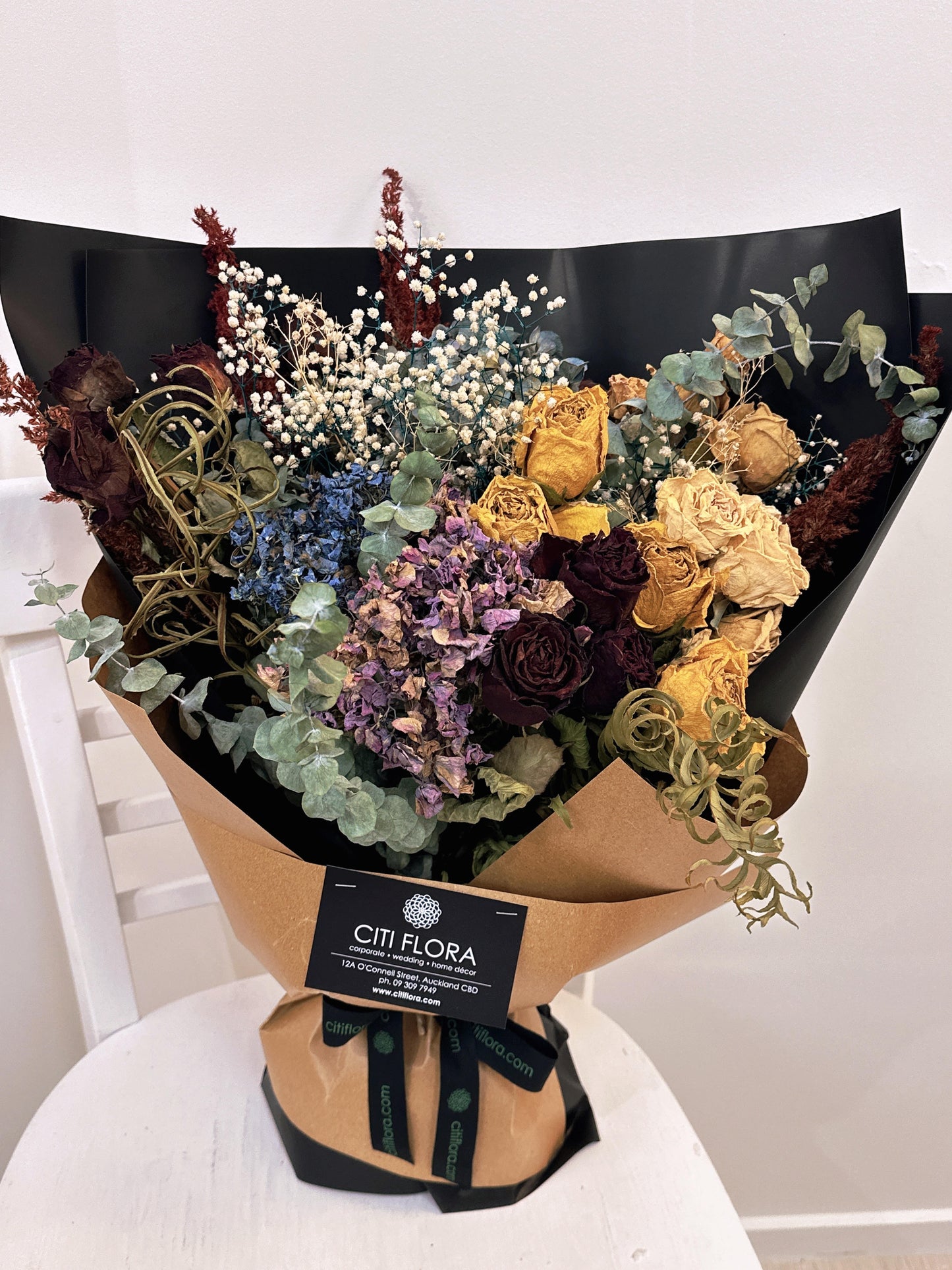 (JB0) Florist’s Choice Dried Flowers